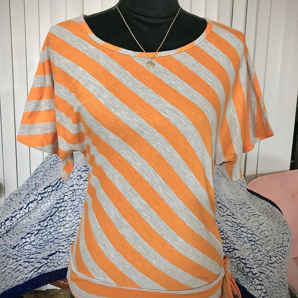 Orange/Gray Striped Batwing Sleeve Style Top Med